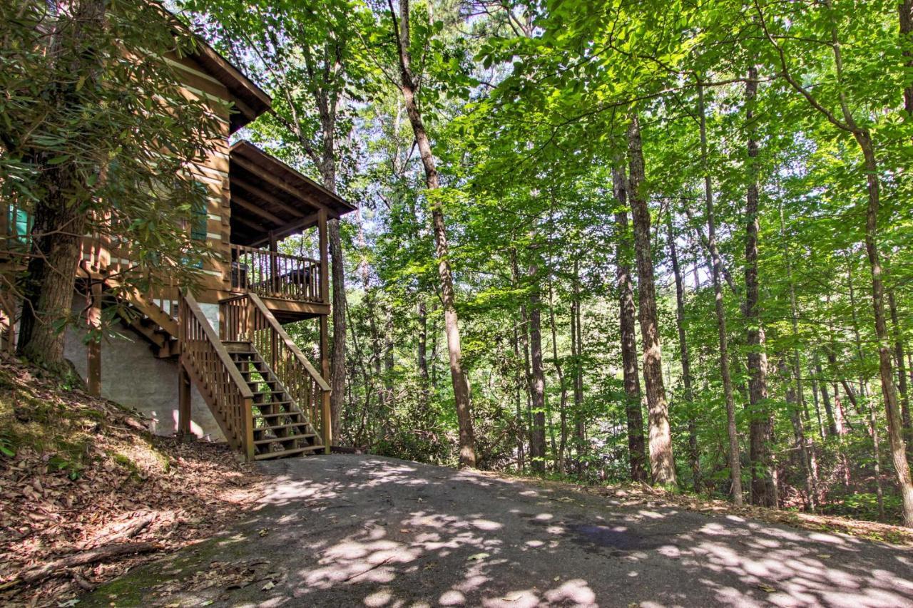 Secluded Forest Cabin, 4 Mi To Downtown Gatlinburg Villa Kültér fotó